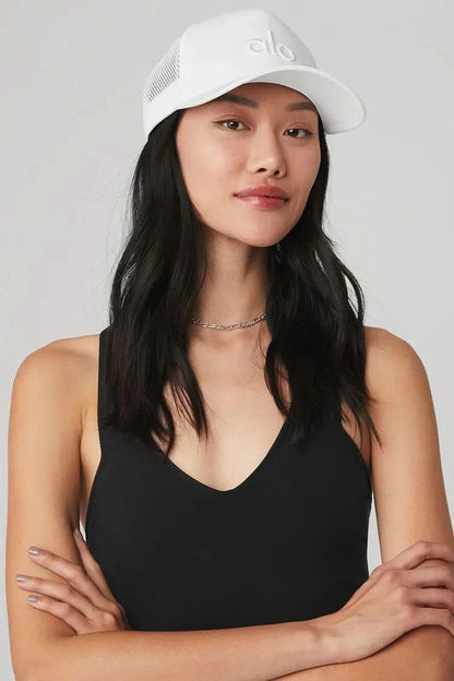 Accolade Trucker Hat - ShopLorca