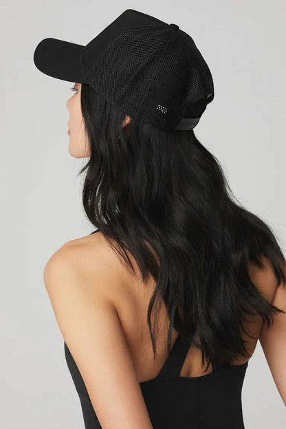 Accolade Trucker Hat - ShopLorca