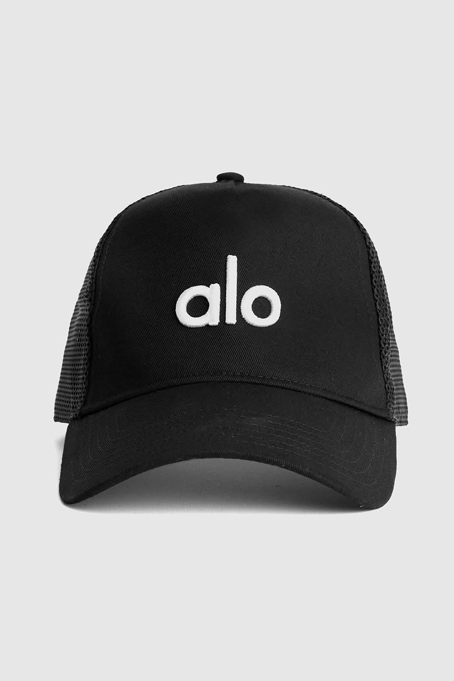 Accolade Trucker Hat - ShopLorca