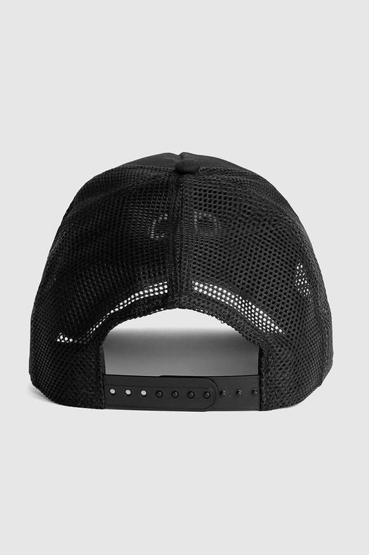 Accolade Trucker Hat - ShopLorca