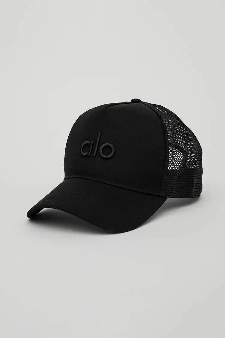 Accolade Trucker Hat - ShopLorca
